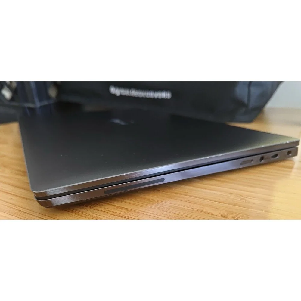 Dell Latitude 9330 TOUCH Win 11 32GB RAM 420GB SSD laptop